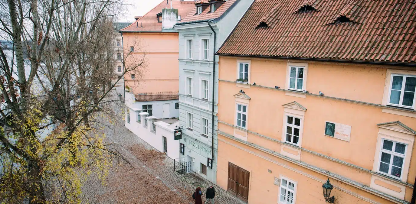 Tip #3: Walk the Neighborhood Before Making an Offer